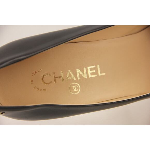 NIB CHANEL BLACK CALF LEATHER PATENT CAP TOE CC LOGO CLASSIC HEEL PUMPS 41 - Picture 9 of 12